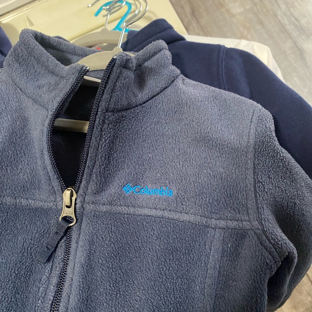 Columbia fleece jacket, 4t navy great condition